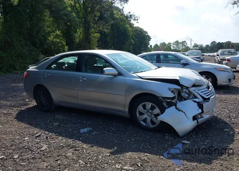 2009 Toyota Camry Le z USA, uszkodzony, nr VIN 4T4BE46K69R123495